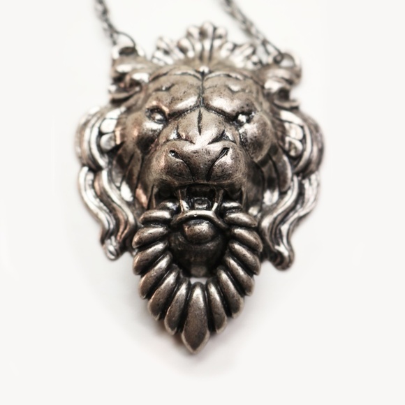 VINTAGE Napier Lion's Head Doorknocker Necklace - Picture 3 of 8